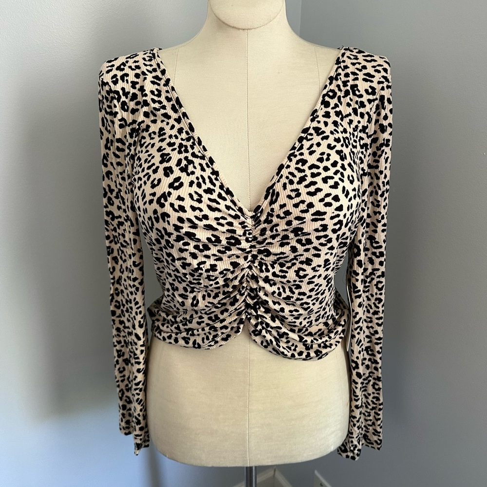 NWT Leopard Print Long Sleeve Top Size XL